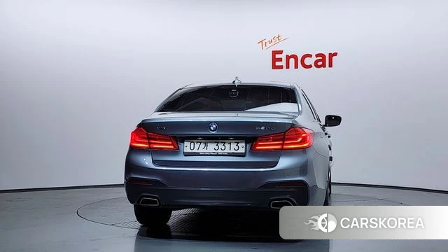 BMW 5 Series (G30) id 3853895 из Кореи 14