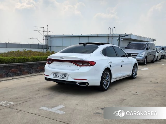 Hyundai Grandeur IG id 4465366 из Кореи 14