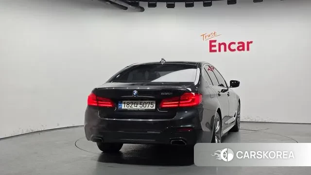 BMW 5 Series (G30) id 3703919 из Кореи 14