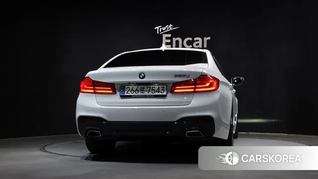 BMW 5 Series (G30) id 3535549 из Кореи 14