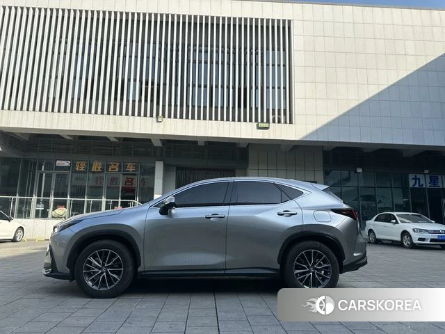 Lexus NX id 4262113 из Китая 11
