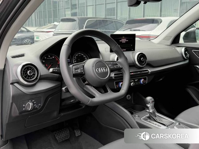 Audi Q2L id 4273769 из Китая 12