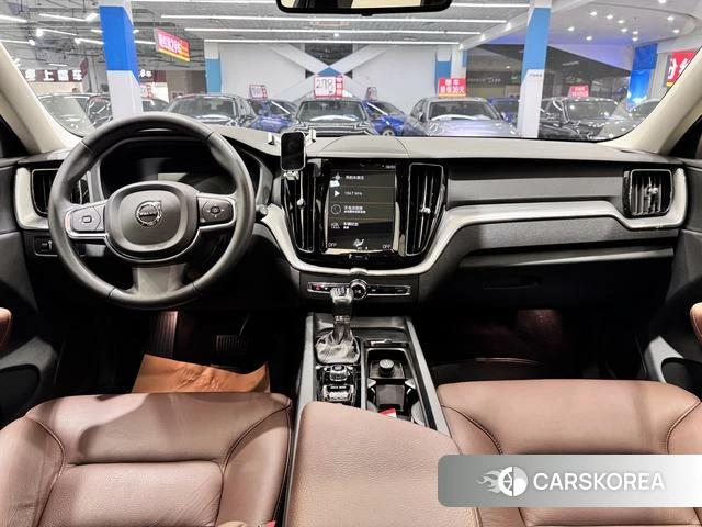 Volvo XC60 2019 Шампань из Китая, фото 6