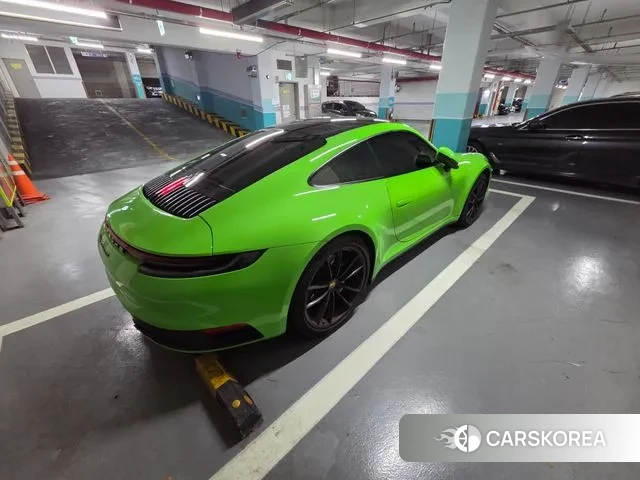 Porsche 911(992) id 3616744 из Кореи 8