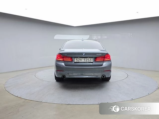 BMW 5 Series (G30) id 4615081 из Кореи 14