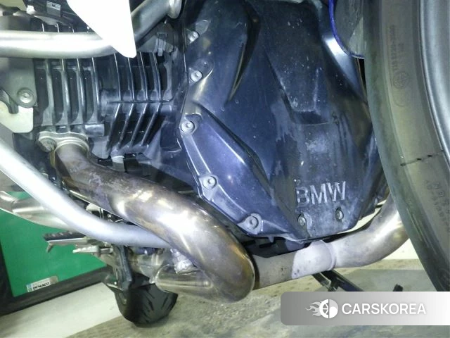 Engine photo