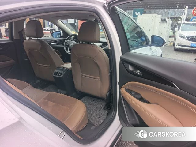 Buick Regal id 4219771 из Китая 17