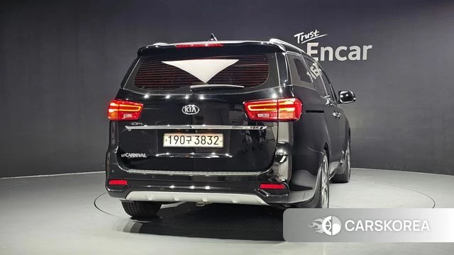 Kia The New Carnival id 4482973 из Кореи 25