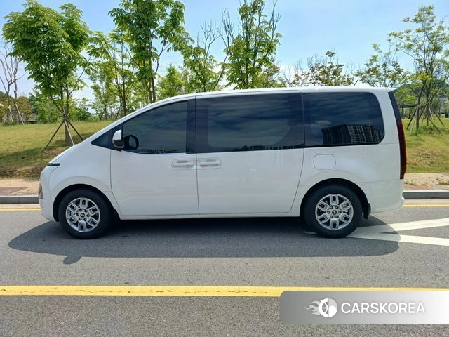 Hyundai Staria id 4307939 из Кореи 8