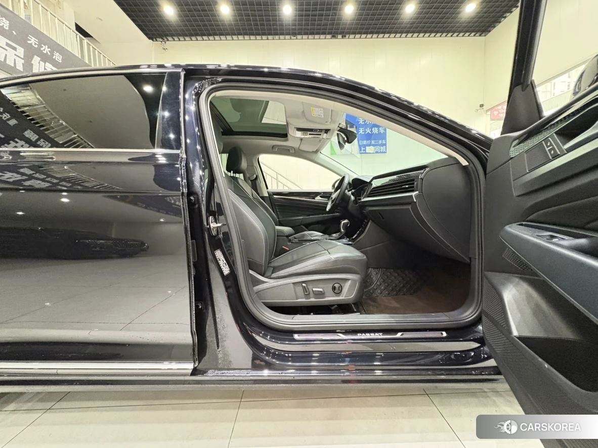 Volkswagen Passat id 4421046 из Китая 14