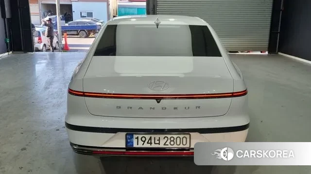 Hyundai Grandeur (GN7) id 3426658 из Кореи 12