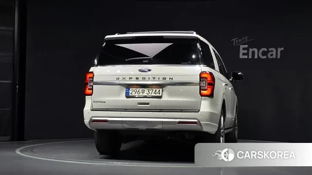 Ford Expeditation id 3174437 из Кореи 14