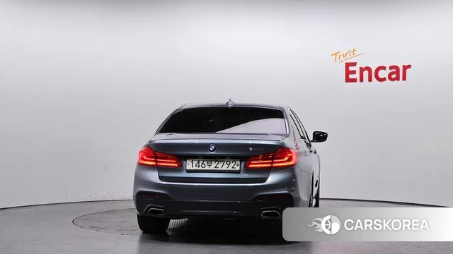 BMW 5 Series (G30) id 4410794 из Кореи 26