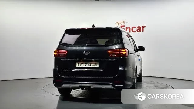 Kia The New Carnival id 3440001 из Кореи 14