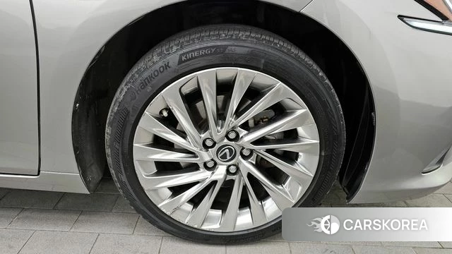 Lexus ES300h 7th generation id 3800398 из Кореи 14