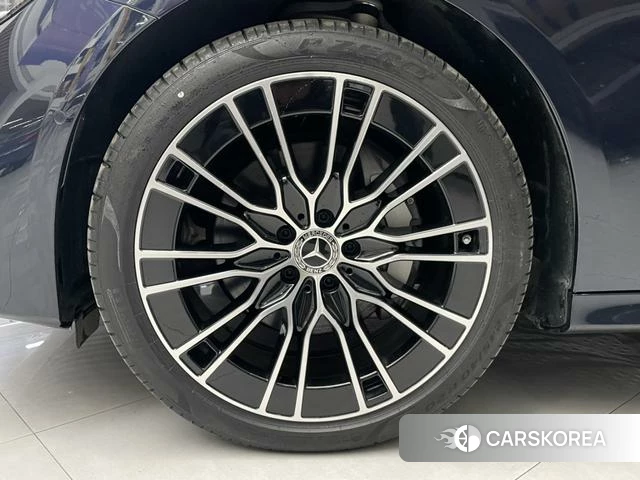 Mercedes-Benz E-class id 3920648 из Китая 18