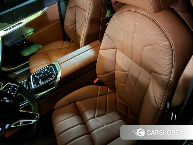 BMW 7 Series (G70) id 4499380 из Кореи 7