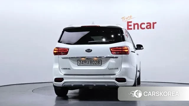 Kia The New Carnival id 2994933 из Кореи 14