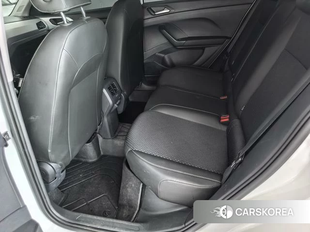 Volkswagen Exploring the shadow id 4359418 из Китая 14