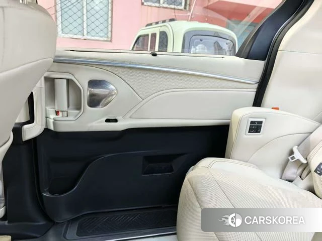 Toyota Grevia id 4272900 из Китая 9