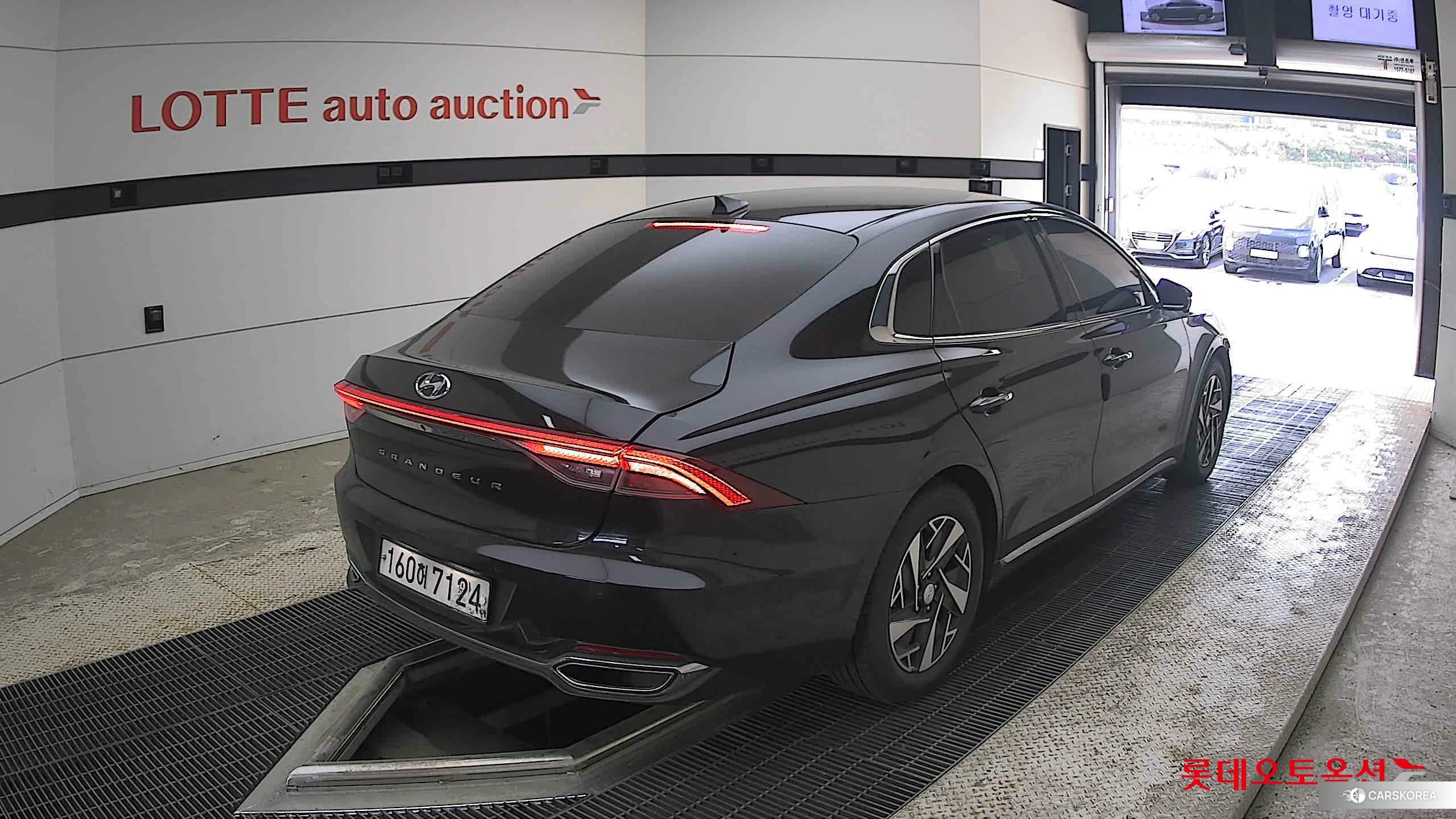 Hyundai Grandeur Hybrid id 4289408 из Кореи 31