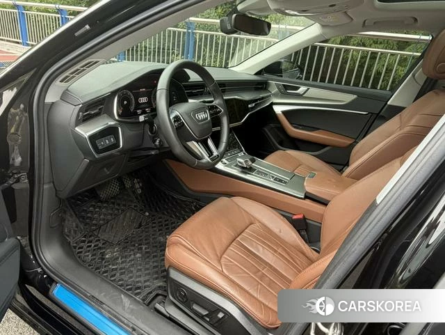 Audi A6L id 4348772 из Китая 9