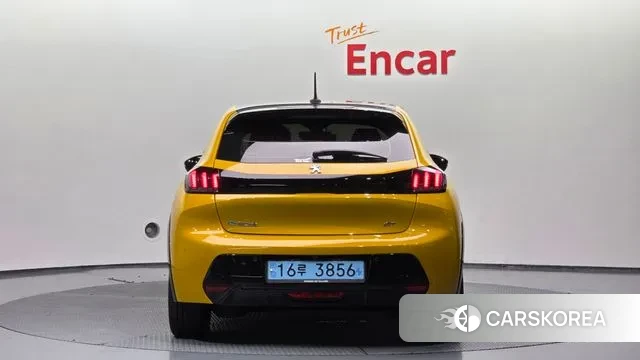 Peugeot e-208 second Generation id 3075647 из Кореи 14