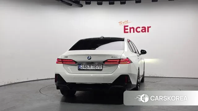 BMW 5 Series (G60) id 3619833 из Кореи 14