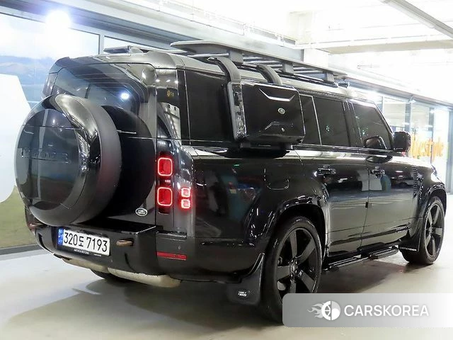 Land Rover Defender (L663) 2023 Черный из Кореи, фото 4