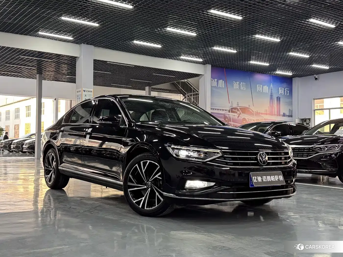 Volkswagen Magotan 2022 Черный из Китая, фото 4