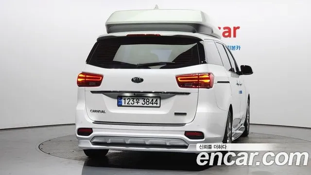 Kia The New Carnival id 2937283 из Кореи 14