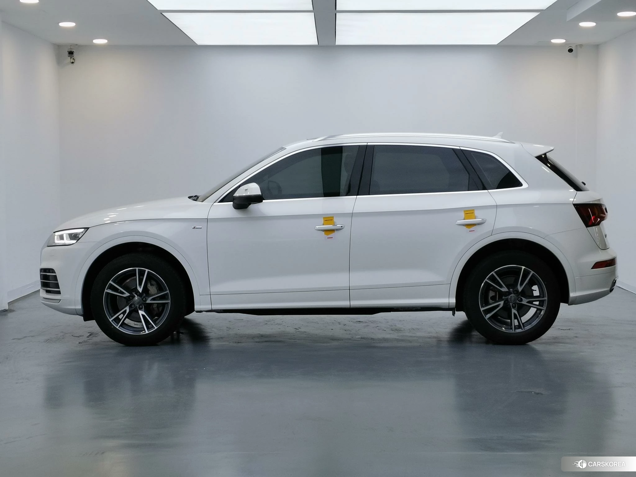Audi Q5L id 4513967 из Китая 14