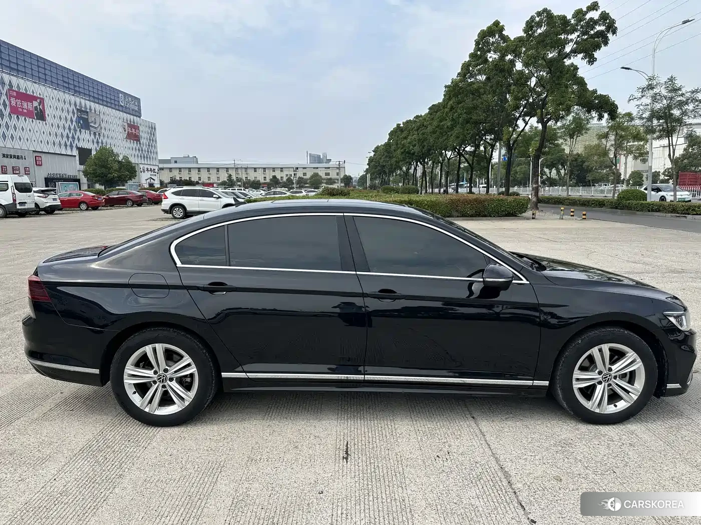 Volkswagen Magotan id 4547345 из Китая 14