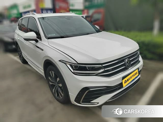 Volkswagen Tiguan L 2023 Белый из Китая, фото 4