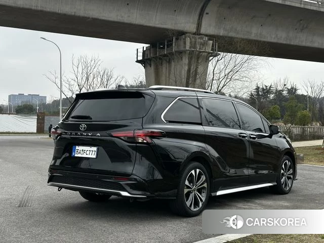 Toyota Grevia id 4290297 из Китая 13