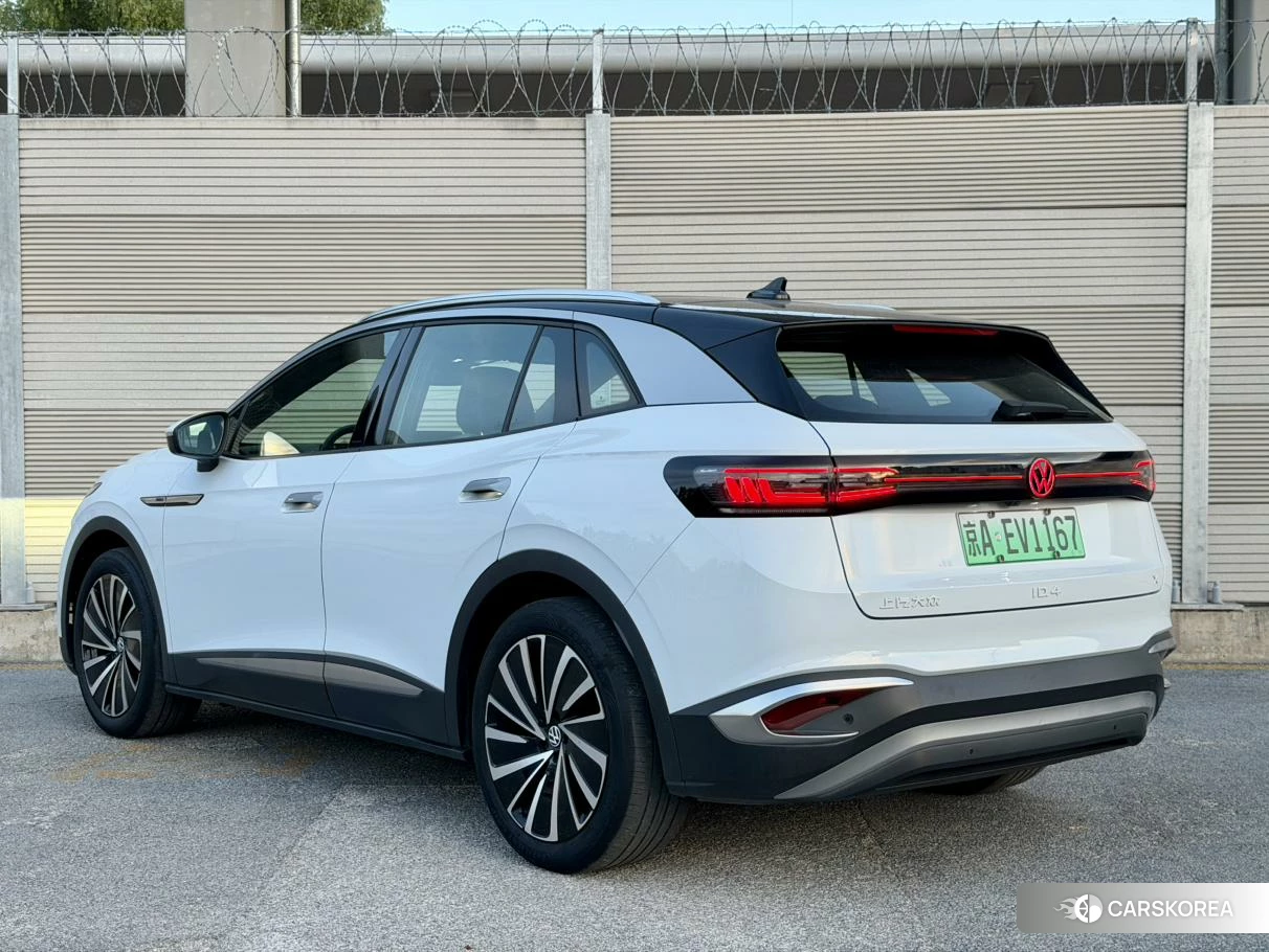 Volkswagen ID.4 X 2021 Белый из Китая, фото 4