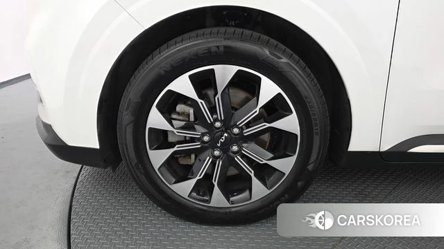 Kia Carnival 4th generation id 4230512 из Кореи 24