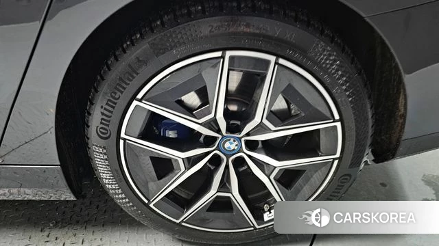 BMW i5 (G60) id 3805199 из Кореи 14