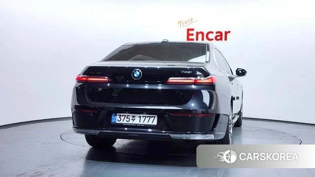 BMW 7 Series (G70) id 3799325 из Кореи 14