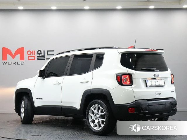 Jeep Renegade id 3954474 из Кореи 14