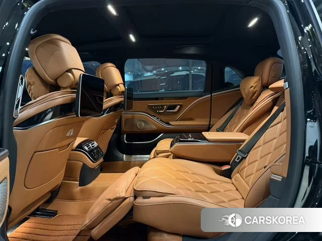 Mercedes-Benz Maybach S-class 2024 Черный из Китая, фото 4
