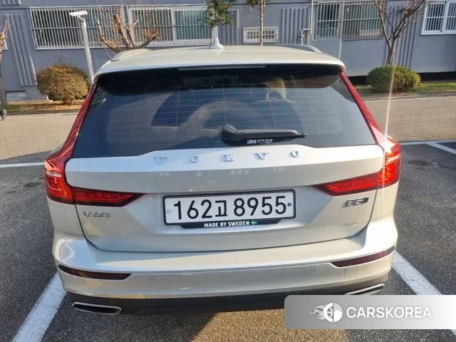 Volvo V60 Cross-Country 2nd Generation 2020 Жемчужный цвет из Кореи, фото 4