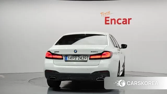 BMW 5 Series (G30) id 3488906 из Кореи 14