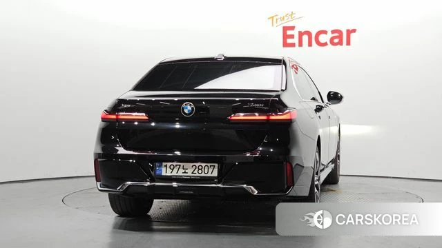 BMW 7 Series (G70) id 4533627 из Кореи 14