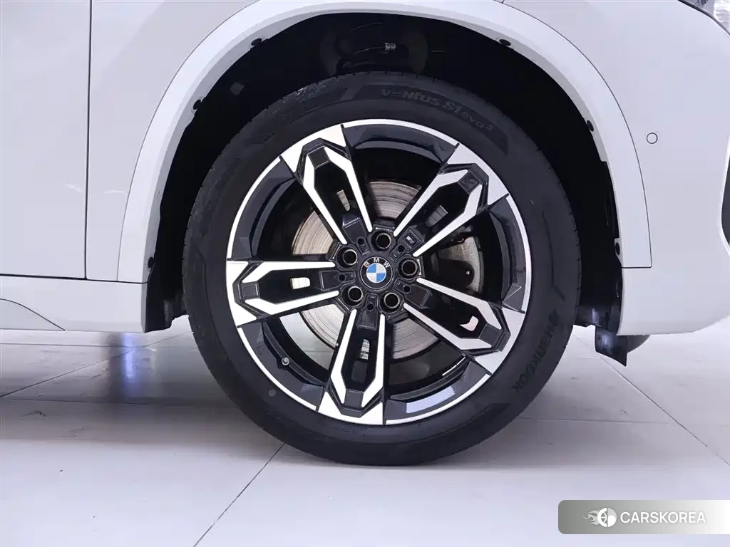 BMW X1 id 4617051 из Китая 19
