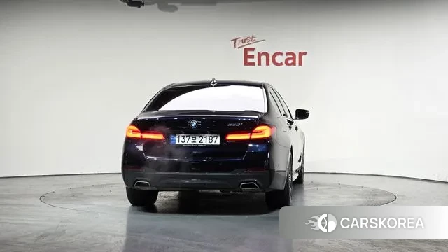 BMW 5 Series (G30) id 3572245 из Кореи 14