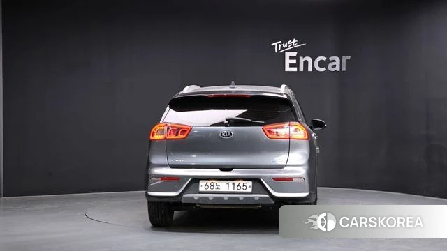 Kia Niro id 3845942 из Кореи 14