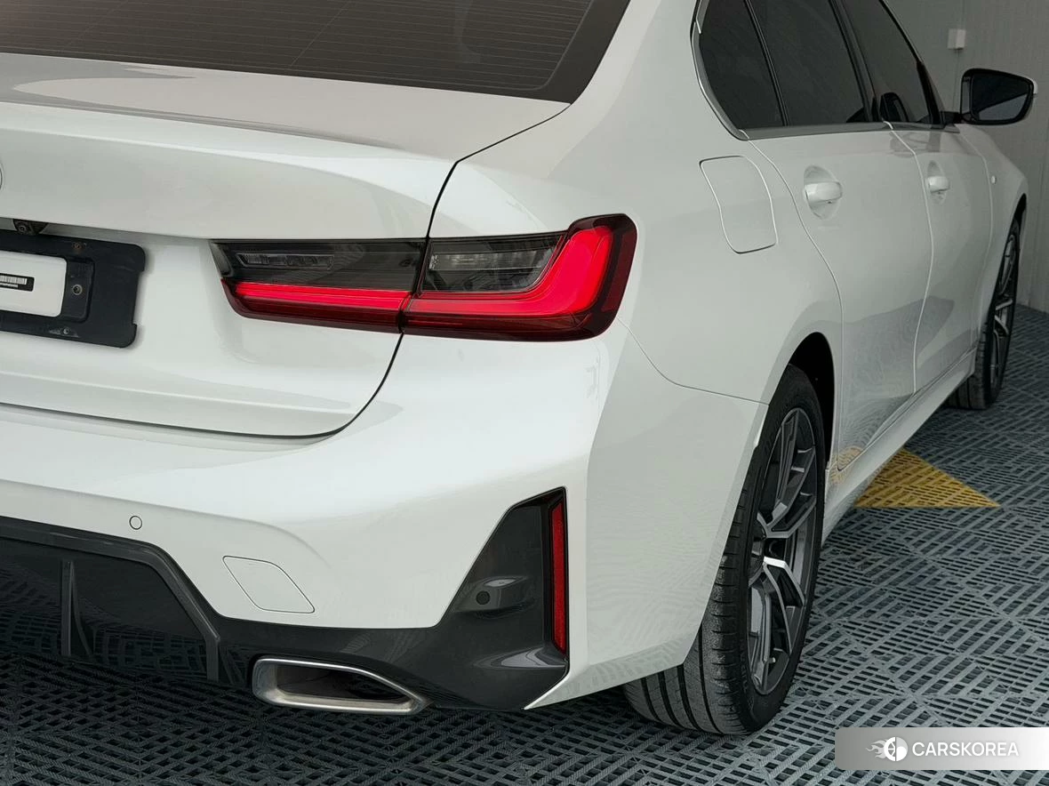 BMW 3 series id 4473849 из Китая 18