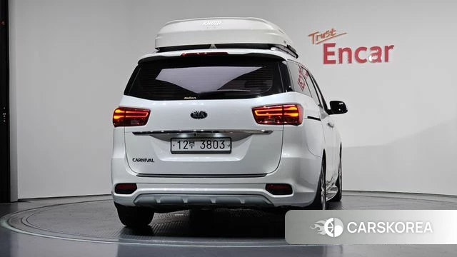 Kia The New Carnival id 4459631 из Кореи 25