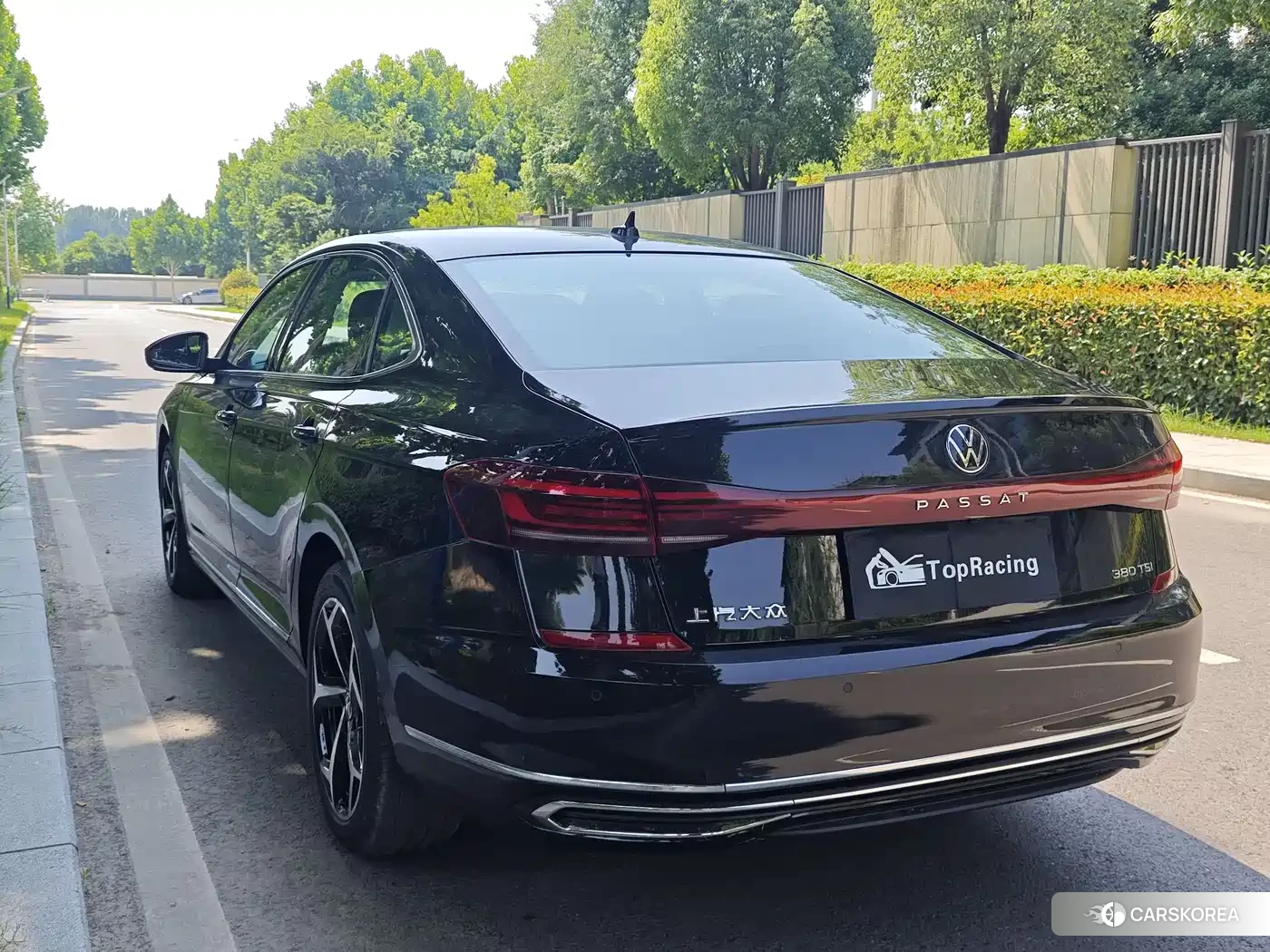 Volkswagen Passat id 4538679 из Китая 11